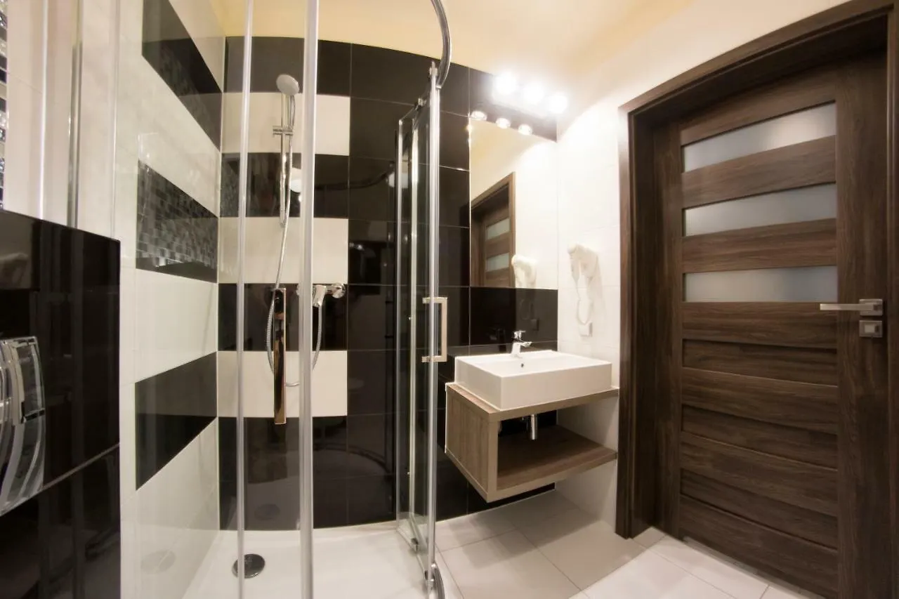 Yourplace M57 Apartments Krakow 3*,